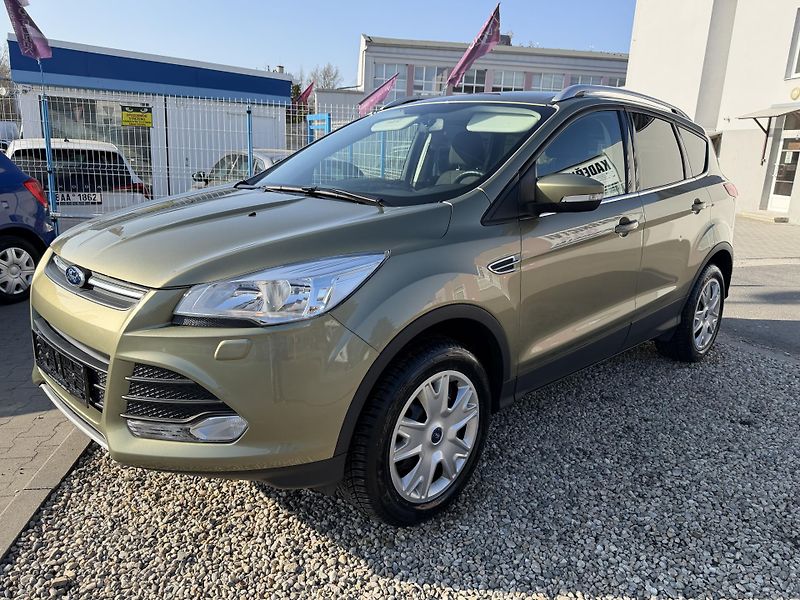 Ford Kuga 1,5 EcoBoost / 110kW  - fotka 3 z 50