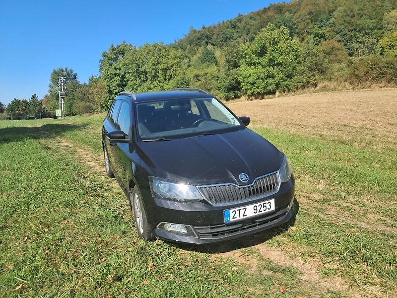 Škoda Fabia (2015) 1.4TDI(77kW)style,kombi,8/2028 - fotka 2 z 19