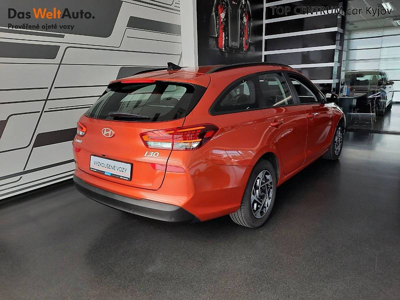 Hyundai i30 (2024) WG 1.5i (70kW/95k) Smart - fotka 2 z 21