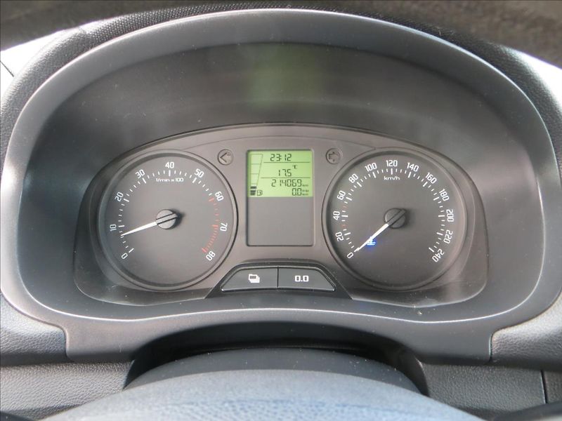 Škoda Fabia 1,2 TSI 63kW ČR - fotka 15 z 17