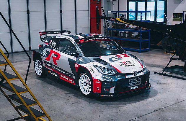 Filip Mareš se svým navigátorem Radovanem Buchou se představí na vysněné Rallye Monte Carlo, s Toyotou GR Yaris v novém designu., zdroj: Se svolením Ondřeje Benedy - Vandraq Studio