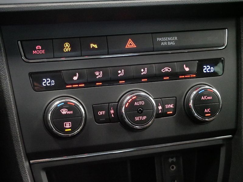 Seat Leon - fotka 24 z 28