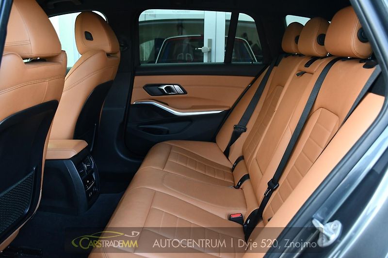 BMW Řada 3 320d LED AT KESSY ACC - fotka 13 z 54