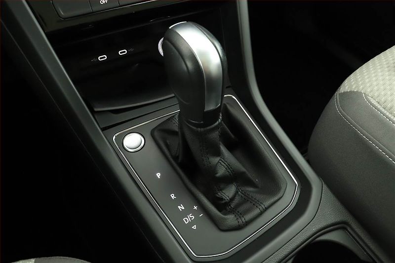 Volkswagen Touran (2023) Comfortline 1.5 TSI - fotka 10 z 17