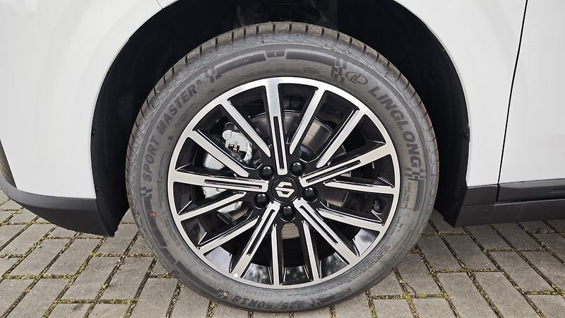 Leapmotor B10 (2026) Design 67kW EV - fotka 13 z 46