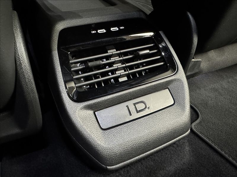 Volkswagen ID.5 Pro Performance IQ Light ACC - fotka 16 z 48
