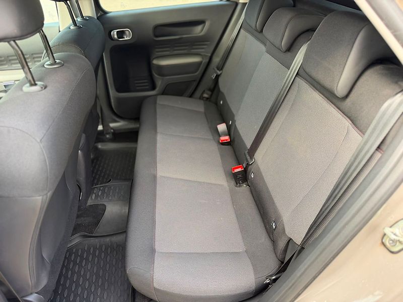 Citroën C4 CACTUS FEEL 1.2PT 110 MAN5 - fotka 11 z 31