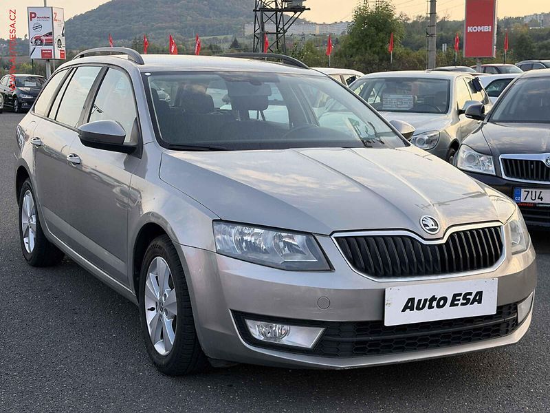 Škoda Octavia (2014) 1.6 TDi, Elegance, DSG - fotografie inzerátu