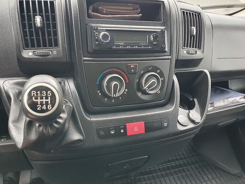 Peugeot Boxer (2016) 120kw, 9 míst, DPH,  SPLÁTKY  - fotka 14 z 26