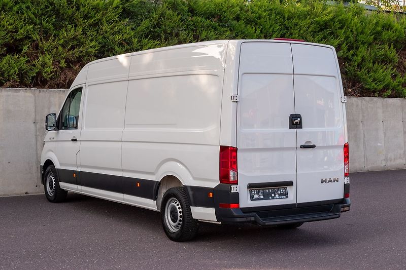 Volkswagen Crafter 2.0TDI L4H2*CARPLAY*DPH - fotka 4 z 29