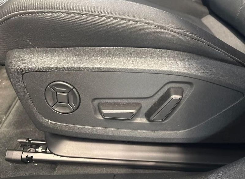 Audi A6 e-tron 360k vzd. odpružení Taž - fotka 22 z 27