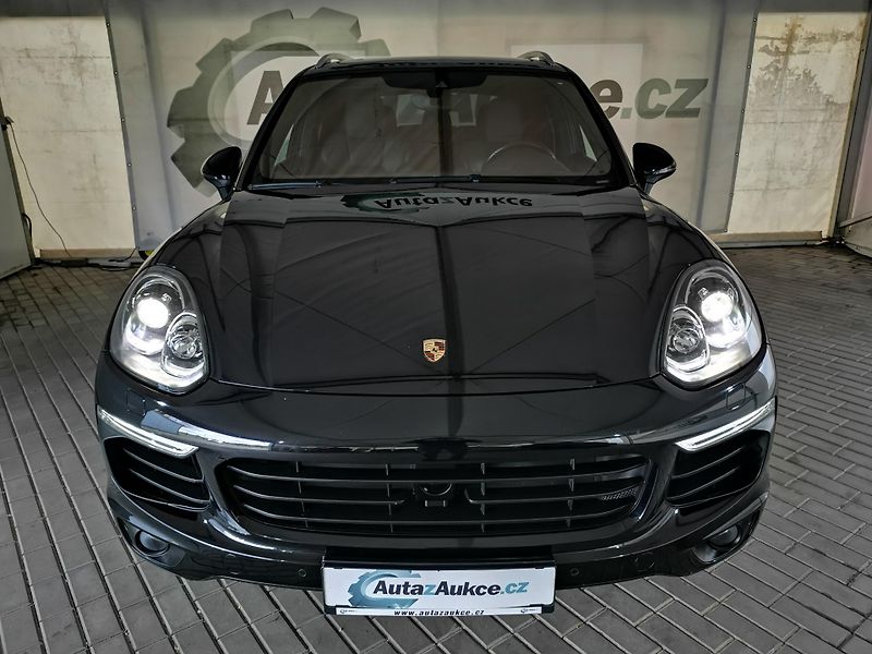Porsche Cayenne (2015) S LED PANO BT 1MAJITEL SERVIS  - fotka 5 z 24