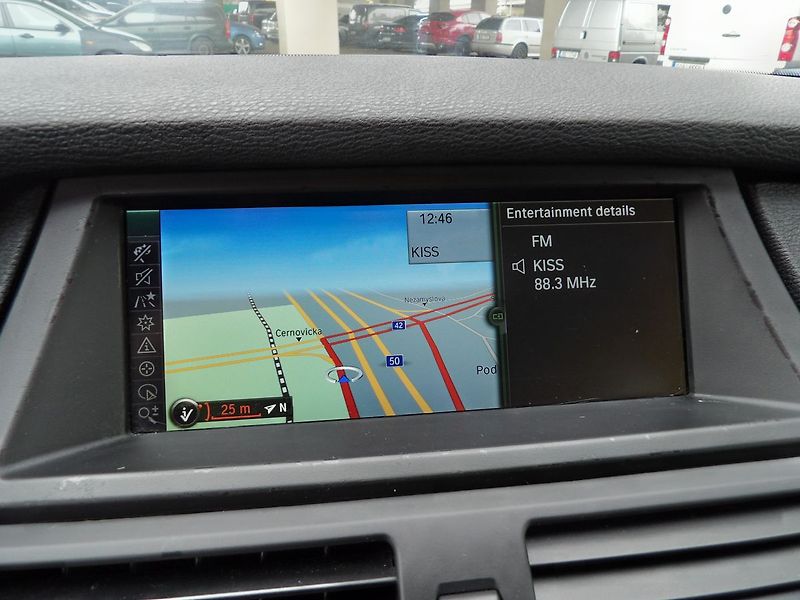 BMW X6 M50d LED HUD Softclose ČR - fotka 7 z 32