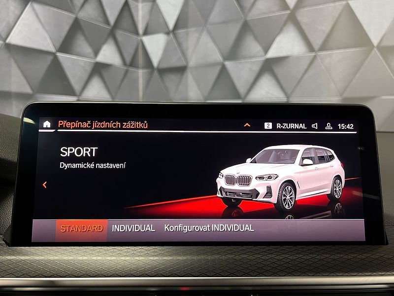 BMW X3 2.0d xDrive M-PAKET, HARMAN&KA - fotka 18 z 29