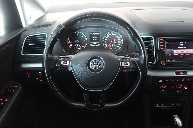 Volkswagen Sharan (2018) 2.0 TDI BMT, Automat, Navi - fotka 16 z 18
