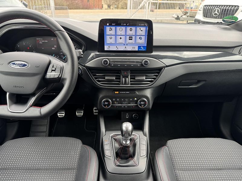 Ford Focus (2018) 2.0TDCi 110KW 1.Majitel ST  - fotka 20 z 34