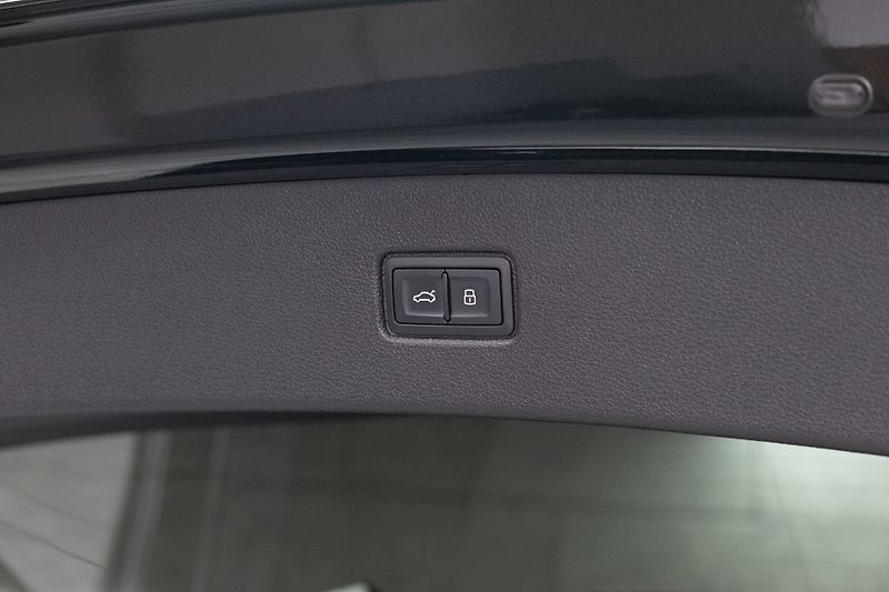 Audi Q7 50 TDI S-LINE*7.MÍST*AIR*DPH* - fotka 47 z 49