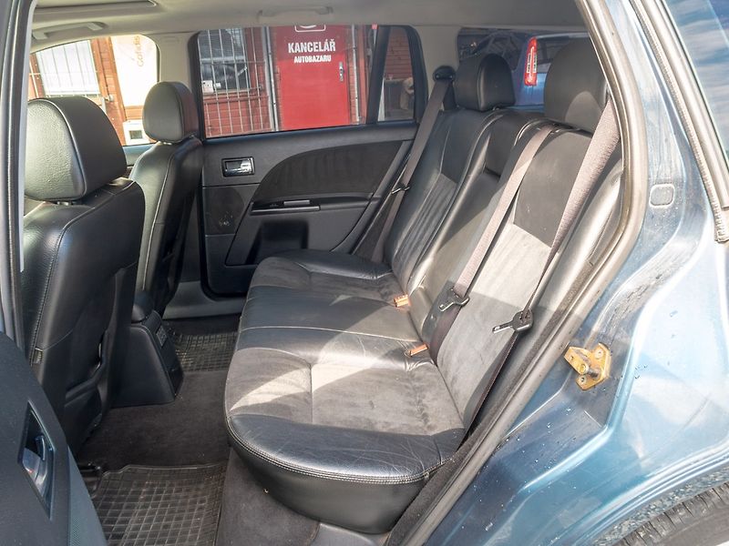Ford Mondeo (2005) 2.2D 114KW – TITANIUM PLUS - fotka 37 z 47