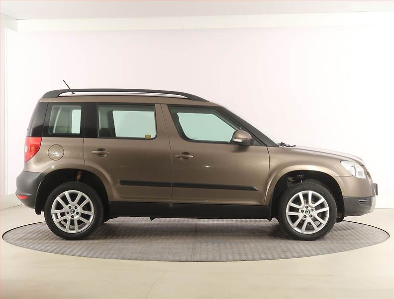Škoda Yeti (2010) 1.2 TSI - fotka 6 z 16