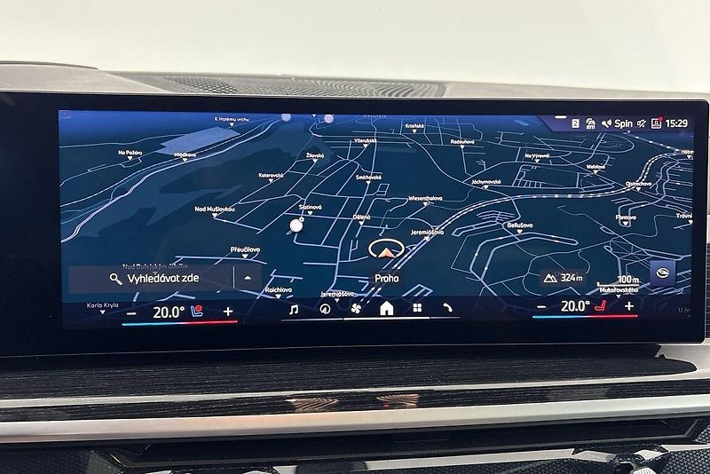 BMW X7 xDrive40d - fotka 21 z 28