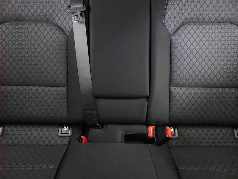 Kia Ceed (2019) Gold 1.4 T-GDI, Automat - fotka 8 z 18