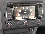 Volkswagen Touran (2013) 1.2 TSi, Life, bixen, navi, - náhled 16