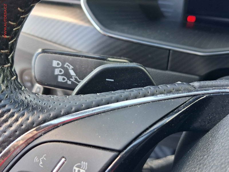 Škoda Superb (2021) 1.5 TSi, SportLine, DSG - fotka 14 z 29