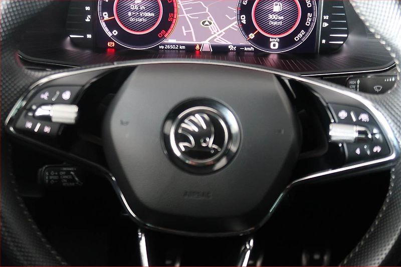 Škoda Superb (2020) Sportline 2.0 TDI - fotka 16 z 20