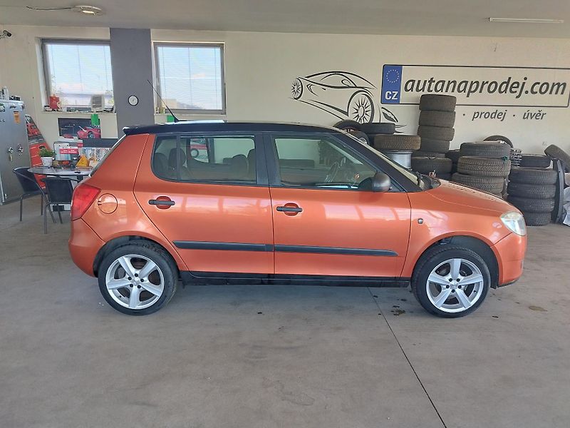 Škoda Fabia (2007) 1.244kW, TAŽ.ZAŘ. - fotka 9 z 26