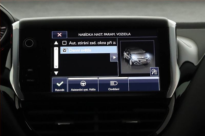 Peugeot 208 (2017) 1.2 PureTech, Tempomat - fotka 12 z 16