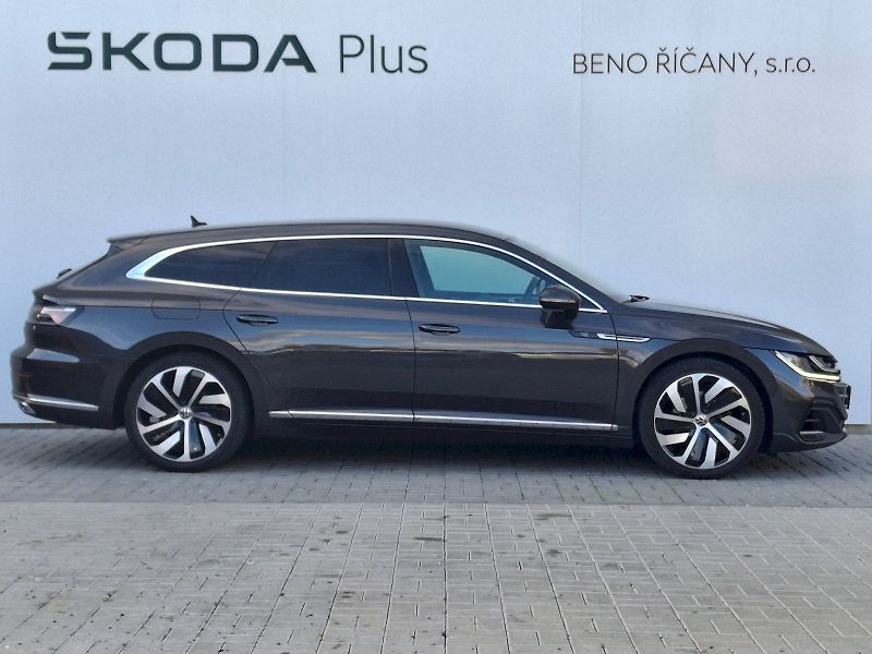 Volkswagen Arteon Shooting Brake (2021) R-LINE DSG 2,0TDi 110kW - fotka 12 z 35