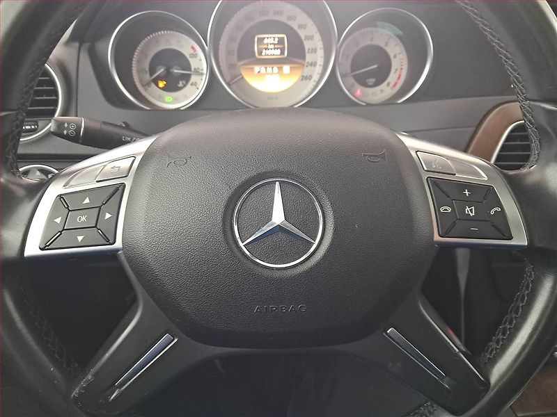 Mercedes-Benz Třídy C (2011) Elegance C 180, Automat, Navi - fotka 17 z 19