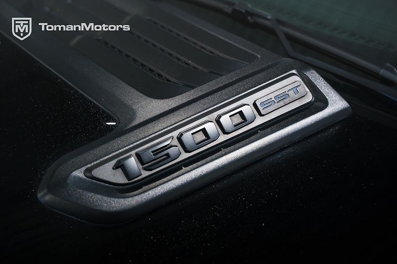 RAM 1500 (2025) Larami Night RAMBOX, 2025 v ČR - fotka 28 z 28