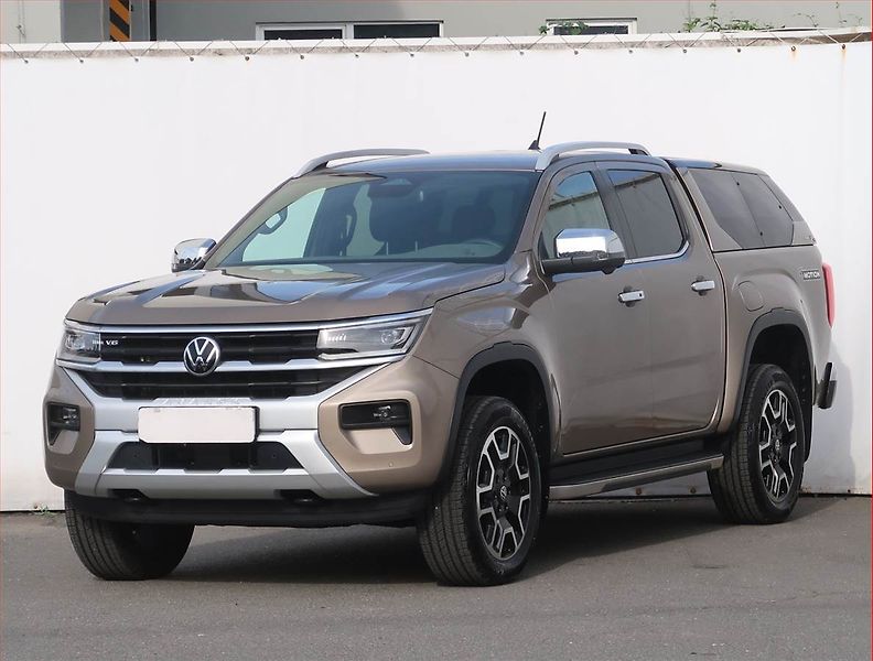 Volkswagen Amarok (2025) V6 3.0 TDI, V6,177KW,7536KM - fotka 2 z 22