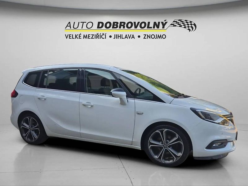 Opel Zafira INNOVATION 2.0 CDTI (125KW/170 - fotka 10 z 47