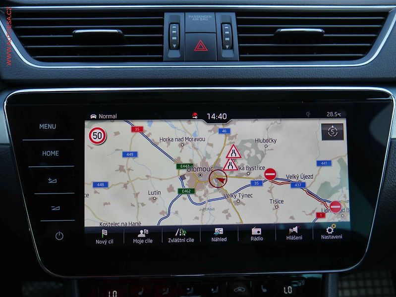 Škoda Superb (2019) 2.0TDi, DSG, webasto - fotka 19 z 24