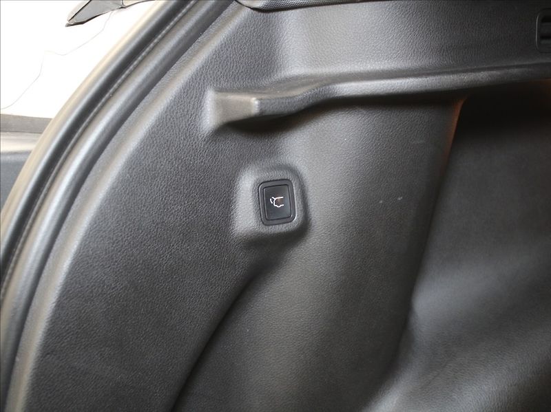 Jeep Compass 1,3 T 110kW AT S Výprodej! - fotka 27 z 30