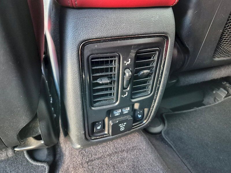 Dodge Durango (2019) R/T AWD 5.7 HEMI 268kW - fotka 24 z 31
