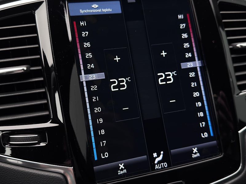 Volvo XC90 B5 AWD PLUS DARK CZ 1.maj - fotka 47 z 51