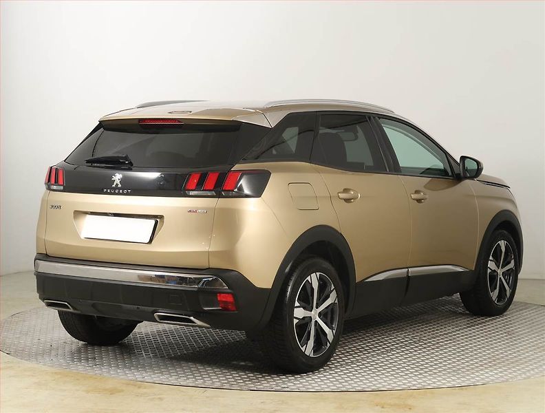 Peugeot 3008 (2017) Allure 1.6 BlueHDi, Automat - fotka 5 z 24