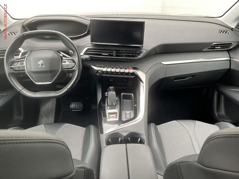 Peugeot 3008 (2021) 1.2PT, Allure, AT, LED, navi - fotka 8 z 20
