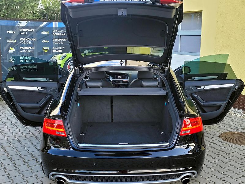 Audi A5 2,0 TFSi S-LINE,SERV.KN.ROZVOD - fotka 17 z 52