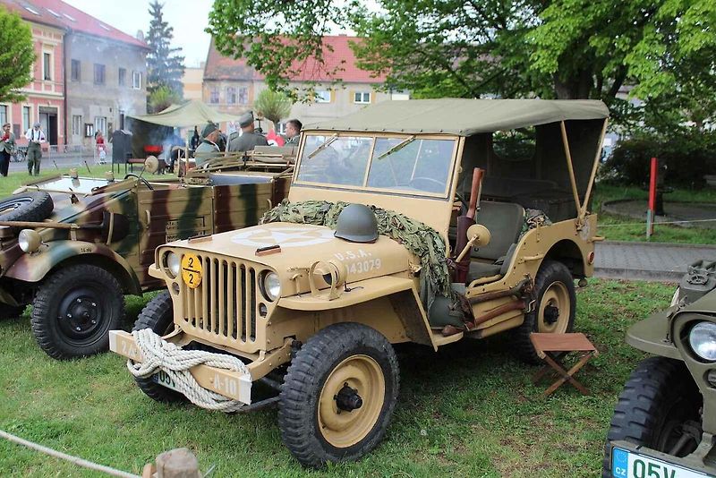 Nádherně zrenovovaný vojenský automobil Volkswagen type 82E, pro který cesta na akci do Radonic u Kadaně byla vůbec prvním dálkovým výjezdem.