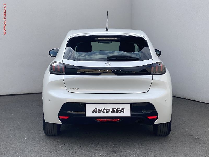 Peugeot 208 (2020) 1.2PT, Allure, AT - fotka 5 z 17