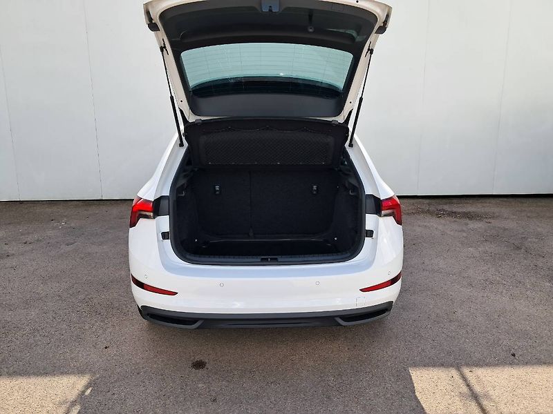Škoda Scala (2020) STYLE Paket Extra + Dynamic TS - fotka 25 z 29