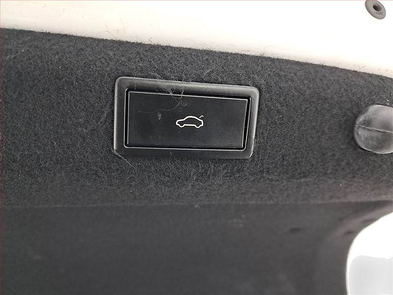 Škoda Superb (2016) 2.0 TDI, Automat, Kůže, Navi - fotka 20 z 20