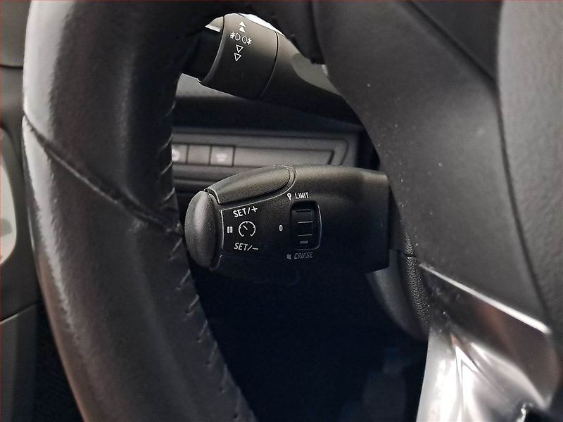 Peugeot 2008 (2019) 1.2 PureTech, ČR,1.maj - fotka 16 z 16