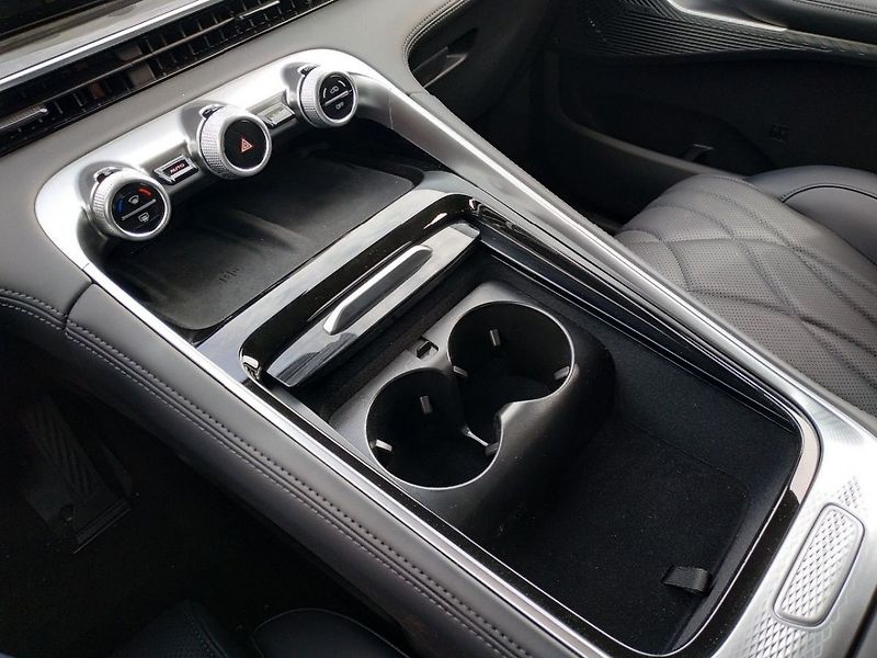 Omoda 9 Premium 1.5 PHEV 395kW AWD AT, - fotka 27 z 33