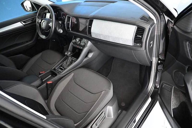 Škoda Kodiaq (2023) 2.0 TOUR Matrix LED DSG ACC Vi - fotka 10 z 38