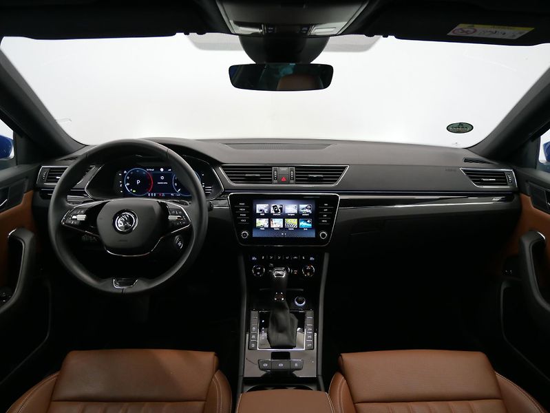 Škoda Superb - fotka 5 z 6